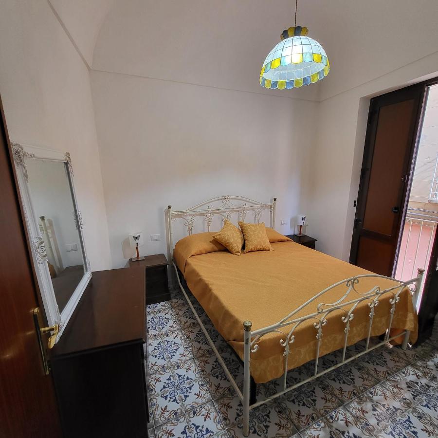 The Holiday House - Arricriati Trapani Bagian luar foto