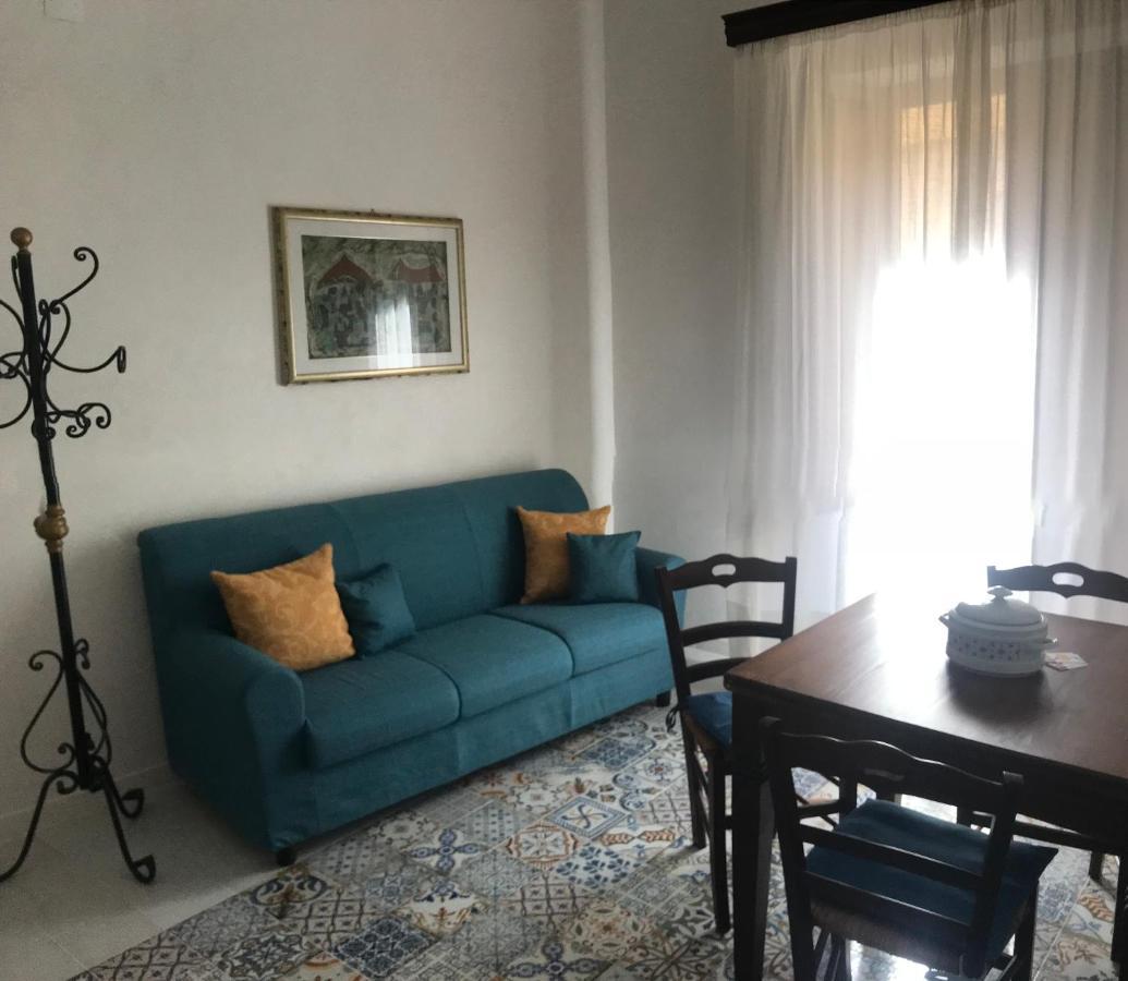 The Holiday House - Arricriati Trapani Bagian luar foto